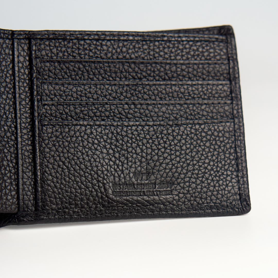 vi-nam-red-white-line-bi-fold (8)